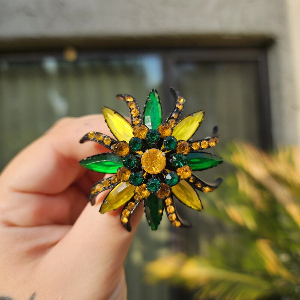 Vtg Selro Selini Brooch Japanned Amber Green Yellow Glass Marquise Rhinestones - Picture 10 of 10